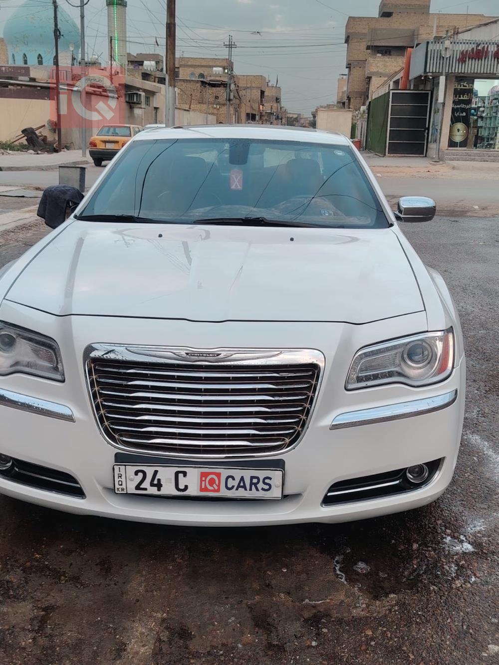 كرايسلر 300